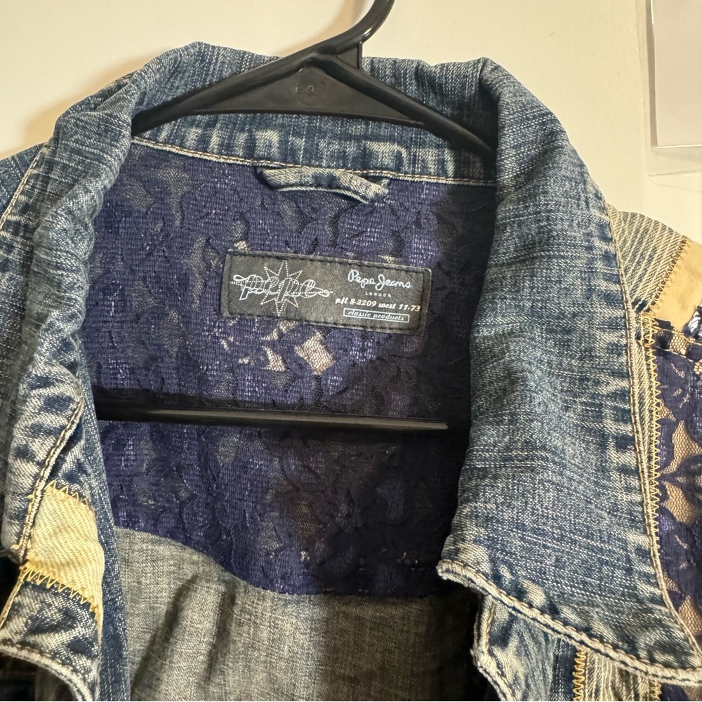 Pepe Jeans London Mixed Media Lace Patchwork Arty Boho Denim Jacket - Picture 10 of 10
